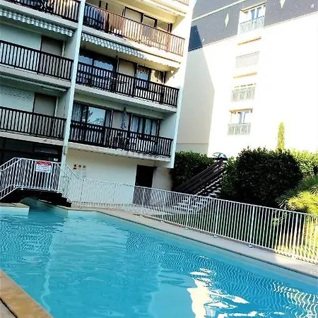 Appartement Refait à Neuf Résidence Avec Piscine Sur Trouville-sur-Mer