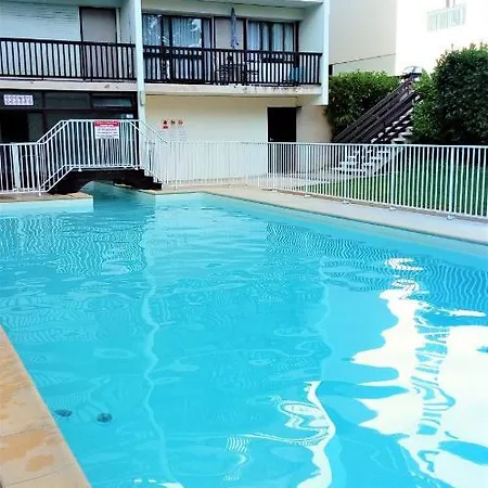 Refait à Neuf Résidence Avec Piscine Sur