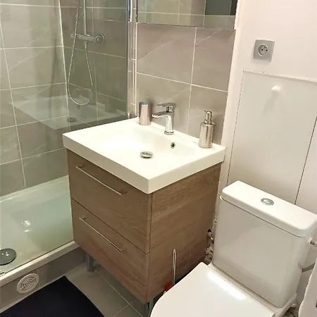 Apartment Refait A Neuf Avec Piscine Sur *
